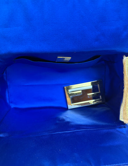 Fendi Baguette Dourada Limited Edition